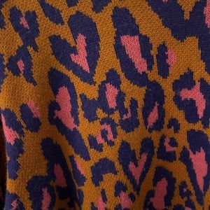 Farm Rio. Leopard Pop Caramel Sweater. Size large.